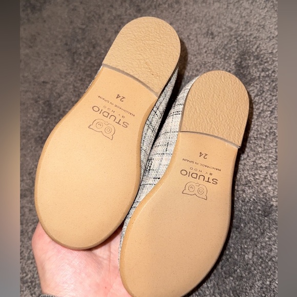 Studio by hoo Mary janes - Picture 2 of 3